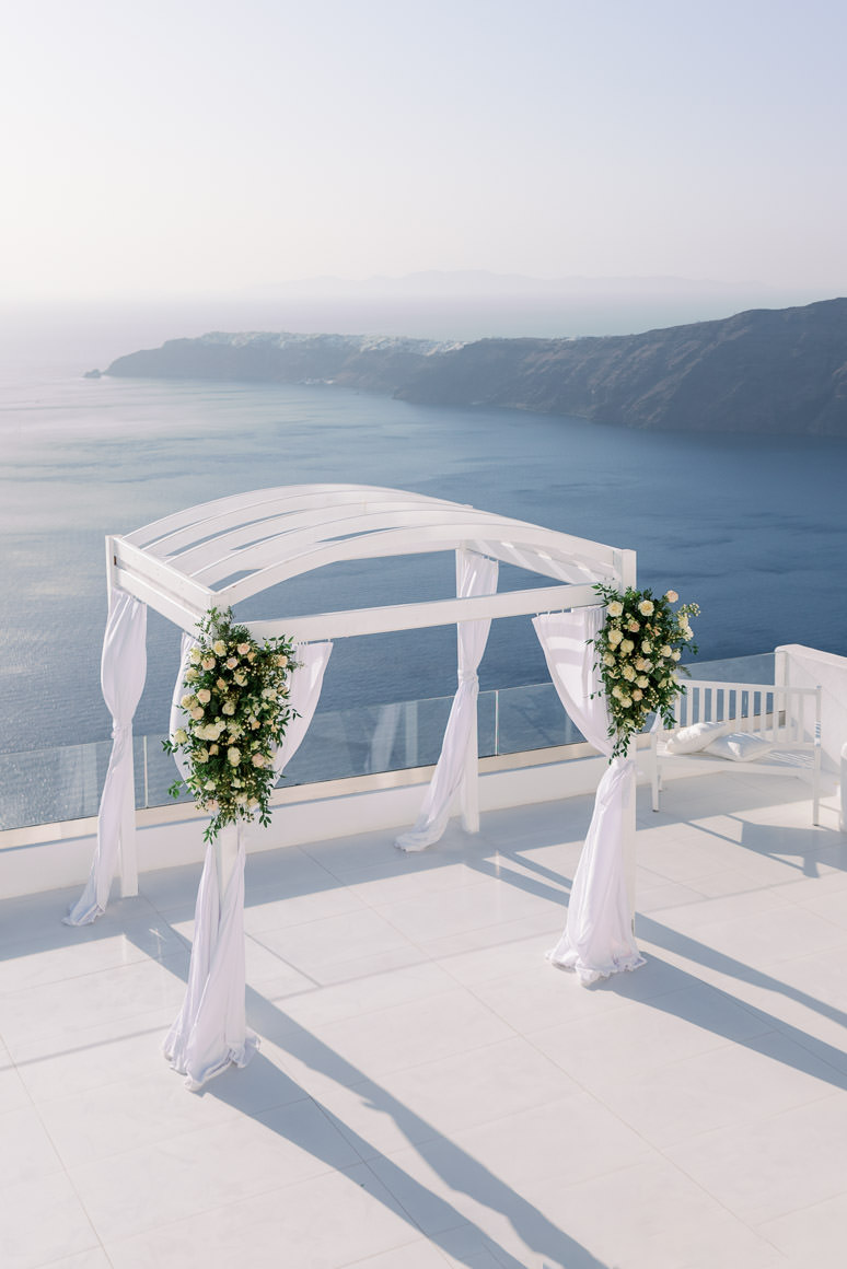 Dimitris - Psillakis - Photographer - Santorini - Crete - Mykonos photographer - Wedding -  Elopement - Honeymoon - Engagement - Proposal Greek photographer- in Santorini and Crete