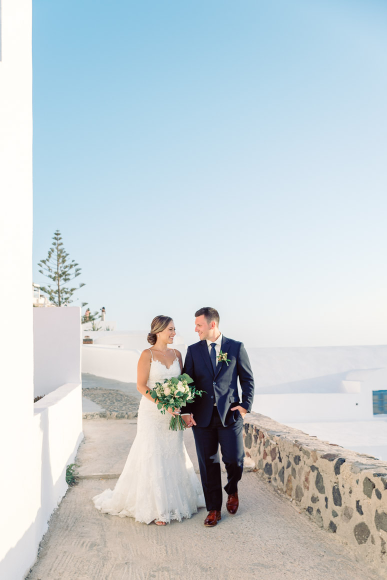 Dimitris - Psillakis - Photographer - Santorini - Crete - Mykonos photographer - Wedding -  Elopement - Honeymoon - Engagement - Proposal Greek photographer- in Santorini and Crete
